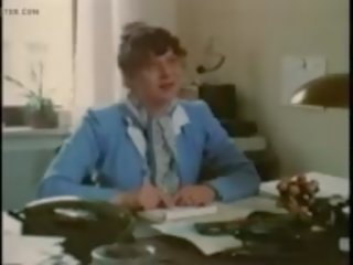 Secretary Interrupts: Free Retro adult clip video 85