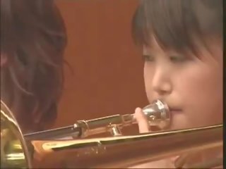 Japonesa nua orchestra
