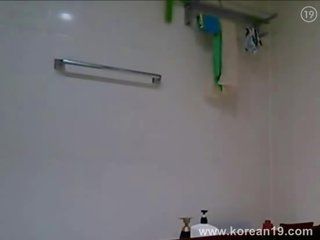 Coreana divinity com grande tetas e grande cu webcam 5